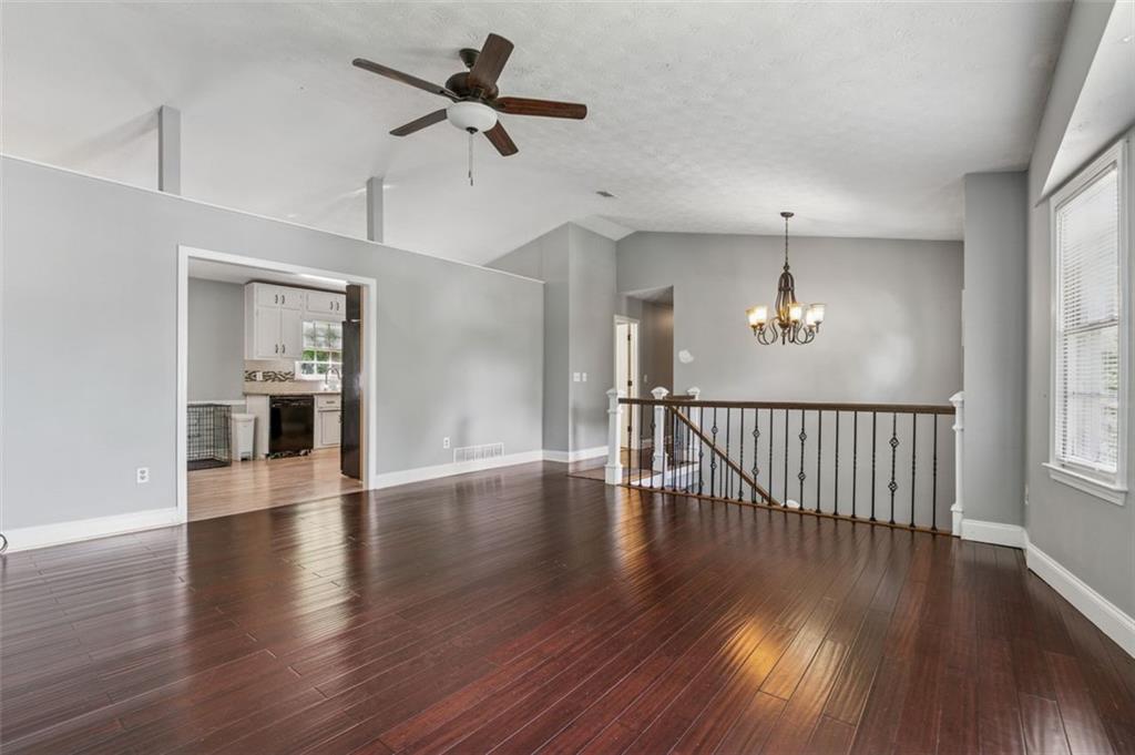185 Hickory View Drive, Lawrenceville, Georgia image 5