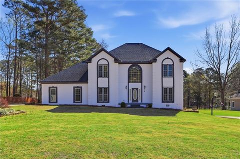 Homes For Sale - 11 The Meadows Drive<br/> Newnan, GA 30265