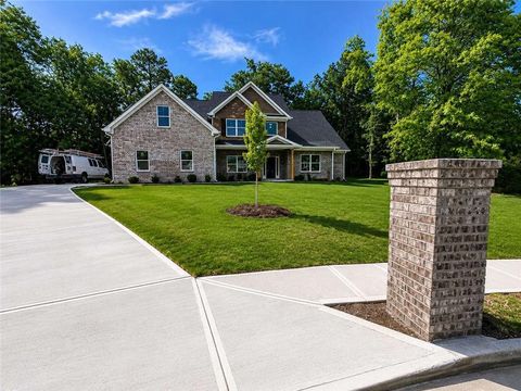 Homes For Sale - 1914 Sarah Cove Court<br/> Dekalb County, Conley, GA 30288