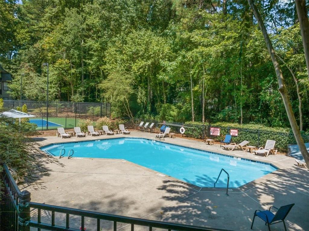 2707 Cumberland Court, Smyrna, Georgia image 11