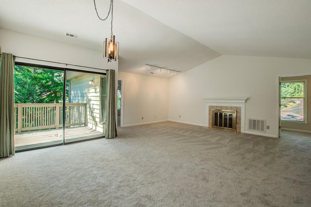 202 Garden Court, Atlanta, Georgia image 4