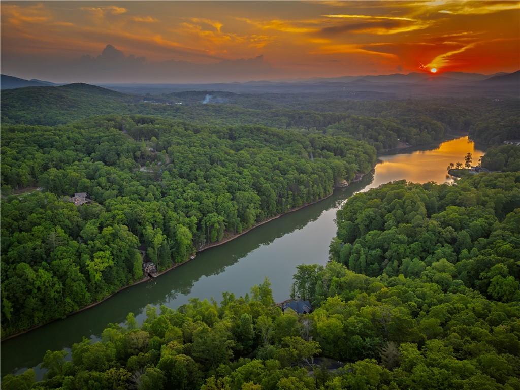 147 Lake Watch Point