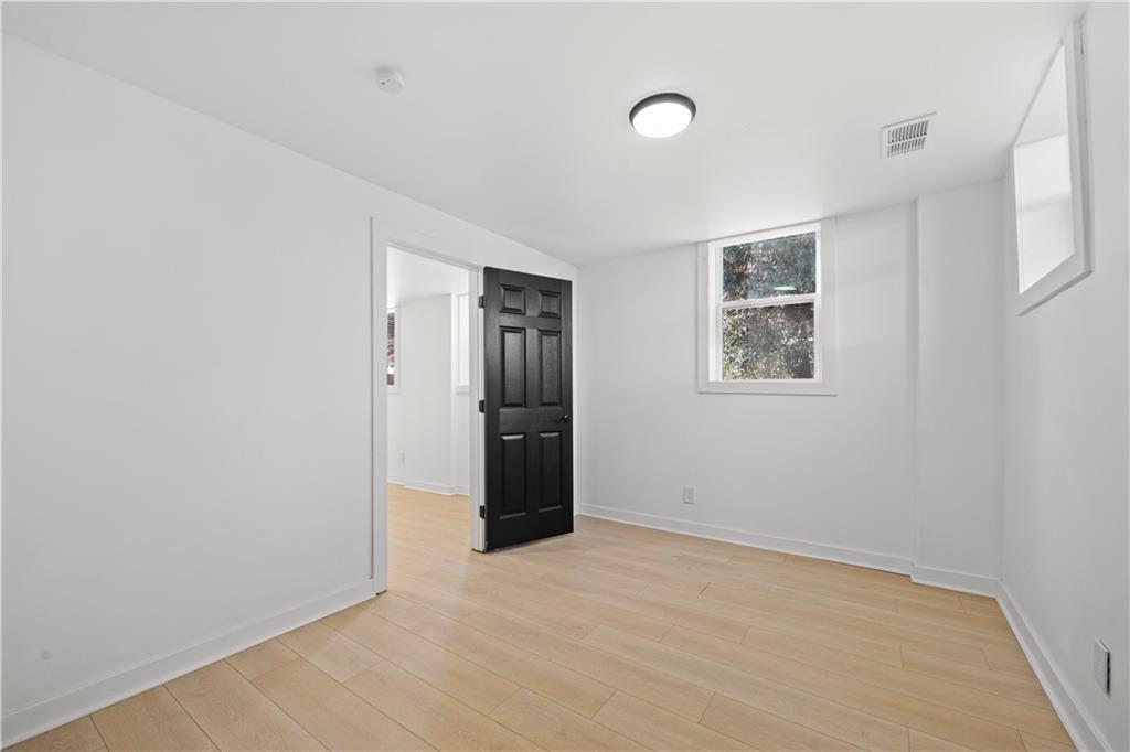 2277 Cloverdale Drive, Atlanta, Georgia image 24
