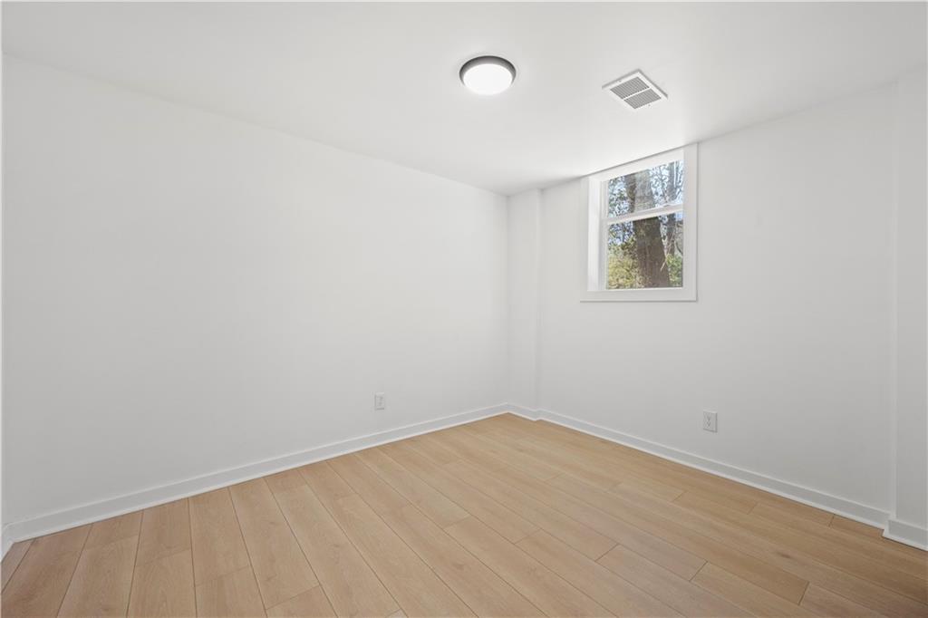 2277 Cloverdale Drive, Atlanta, Georgia image 18