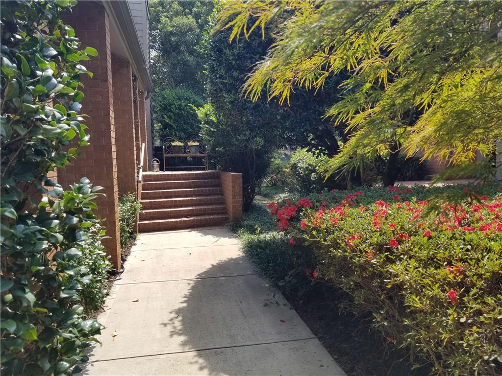 4094 Columns Drive SE