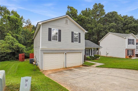 Homes For Sale - 2201 Clayton Ridge<br/> Lithonia, GA 30058