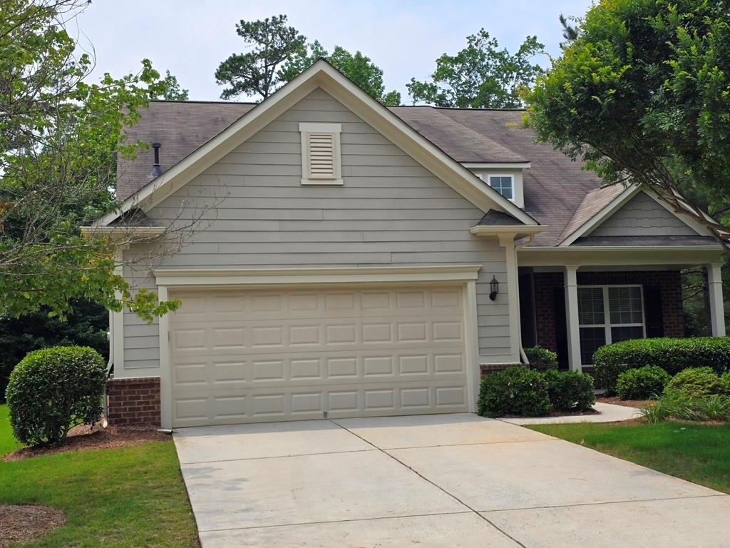 2948 Goldfinch Circle