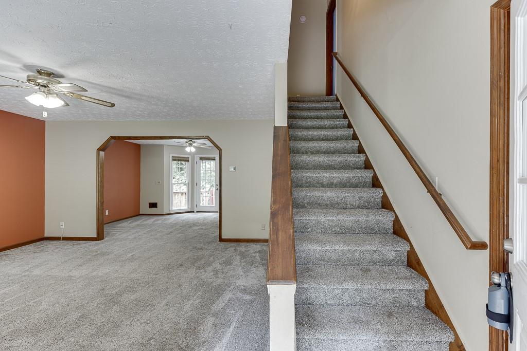 6225 Oak Ridge Drive