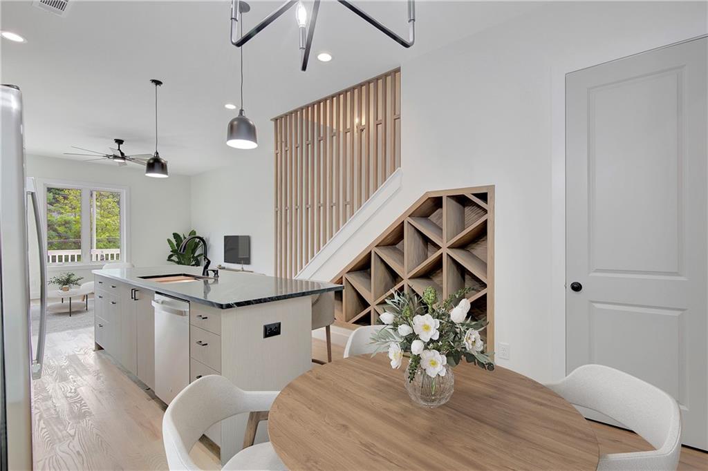 462 Connally Street SE