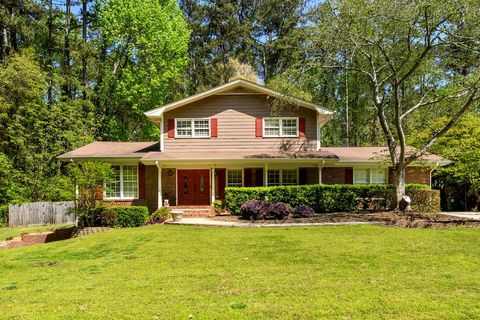 Single Family Residence in Morrow GA 1682 Argonne Drive.jpg