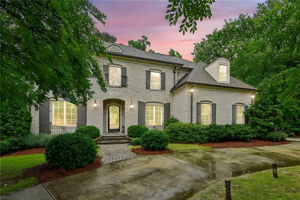 2115 Howell Mill Road NW