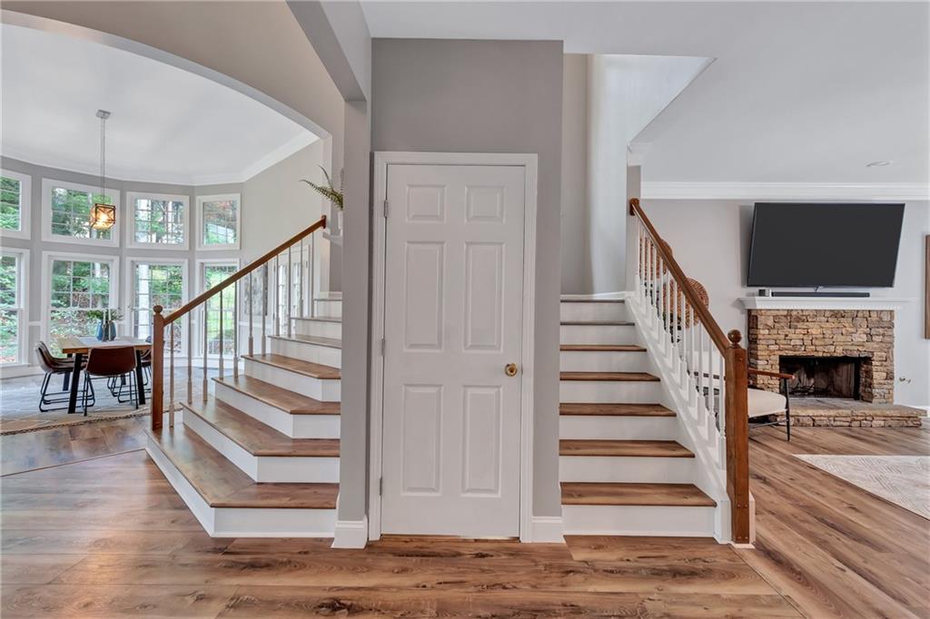 3860 Overlake Drive