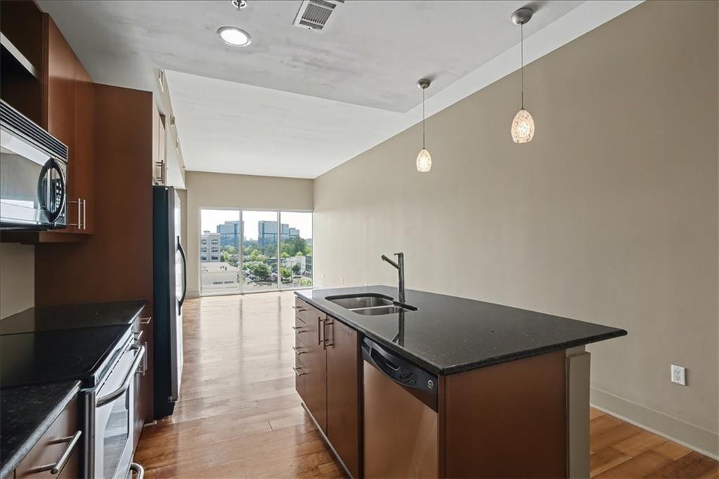 4561 Olde Perimeter Way 608