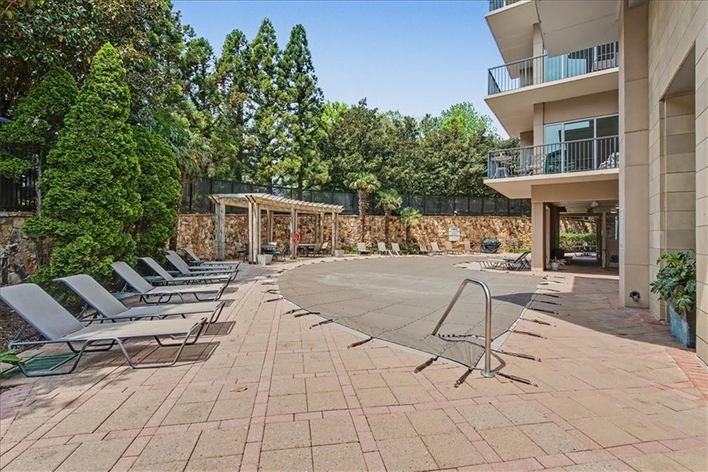 4561 Olde Perimeter Way 608