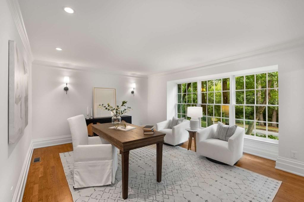 1370 Hanover West Drive