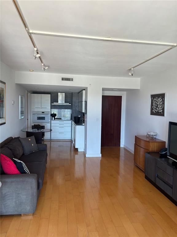 199 14TH Street NE 1512