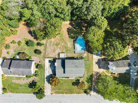 A home in Lilburn