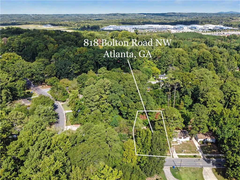 818 Bolton Road NW