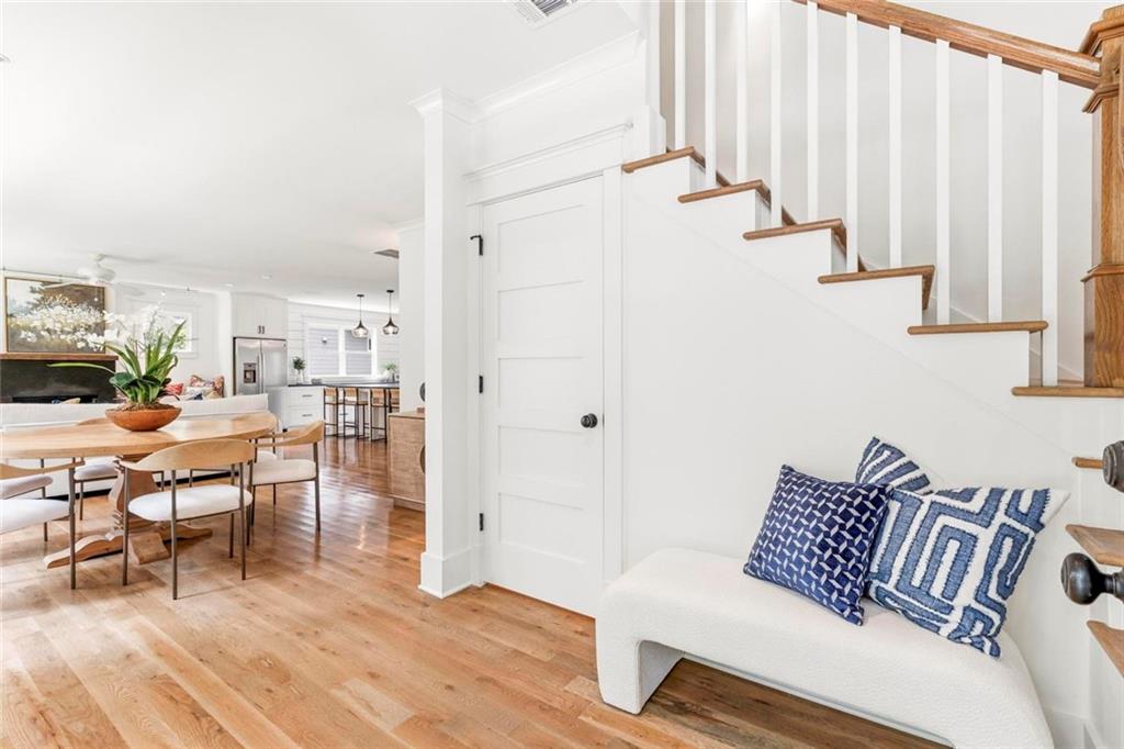 313 W Howard Avenue