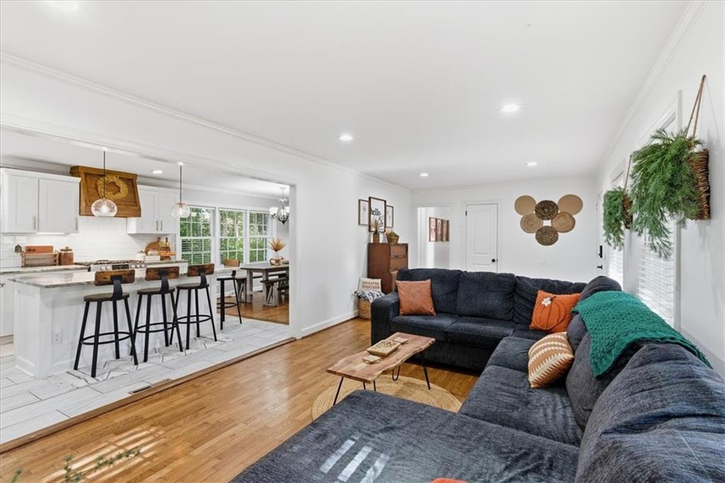 7 Thrushwood Road NE