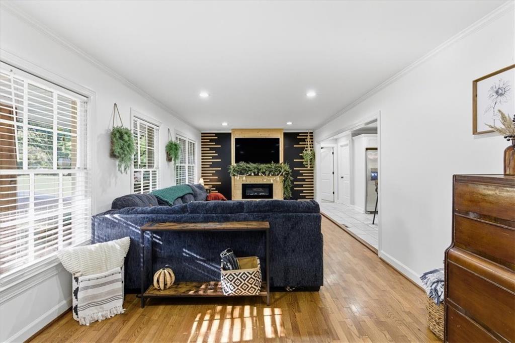 7 Thrushwood Road NE