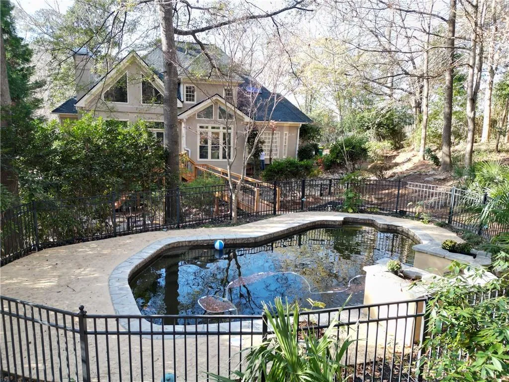 Peachtree Corners, Georgia 30092, United States, 4 Bedrooms Bedrooms, ,5 BathroomsBathrooms,Residential,Coming Soon,241177