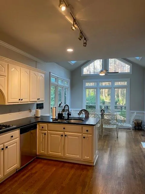 Peachtree Corners, Georgia 30092, United States, 4 Bedrooms Bedrooms, ,5 BathroomsBathrooms,Residential,Coming Soon,241177