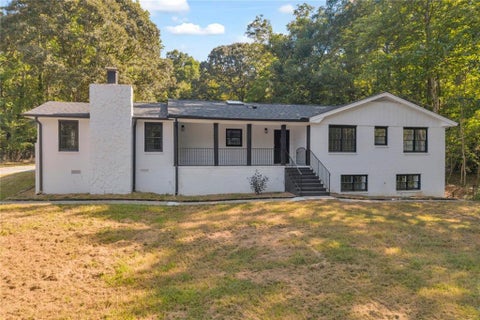 Homes For Sale - 165 N Morning Dove Drive<br/> Fayetteville, GA 30215