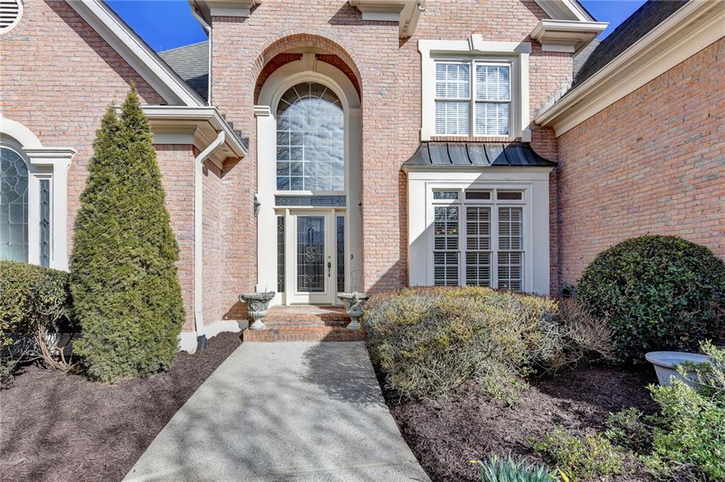 6905 Blackthorn Lane