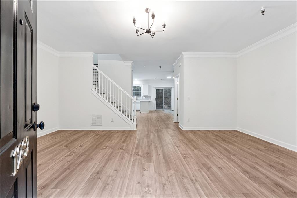 1282 Harris Commons Place