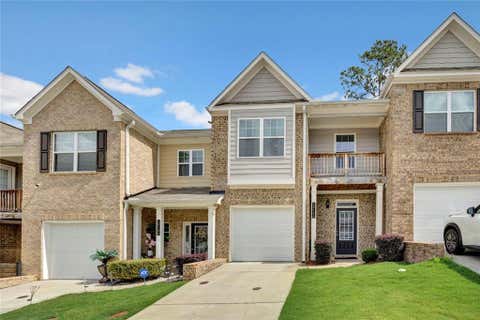 Townhouse For Sale - 10160 Benton Woods Drive<br/> Covington, GA 30014