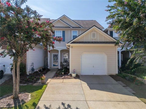 Homes For Sale - 4706 Autumn Rose Trail<br/> Oakwood, GA 30566