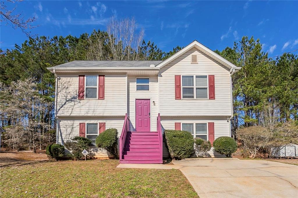 3420 Lineview Drive, Ellenwood, Georgia image 1