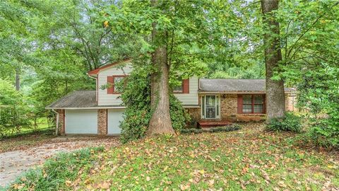 Photo of 3960 Wedgefield Circle, Decatur, GA 30035 (MLS # 7631203)