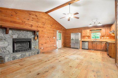 A home in East Ellijay