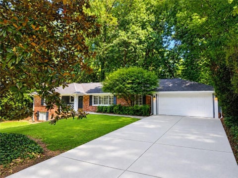 Photo of 6651 Castleton Drive, Sandy Springs, GA 30328 (MLS # 7854611)