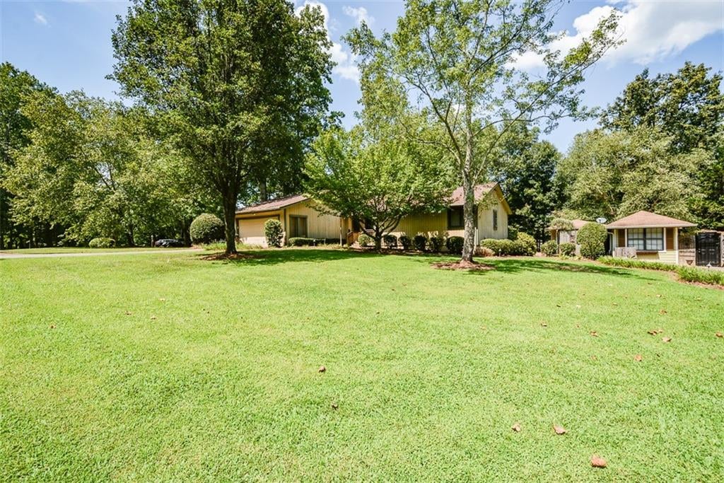 6906 Springwood Drive