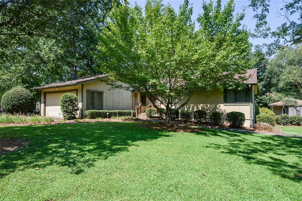 6906 Springwood Drive