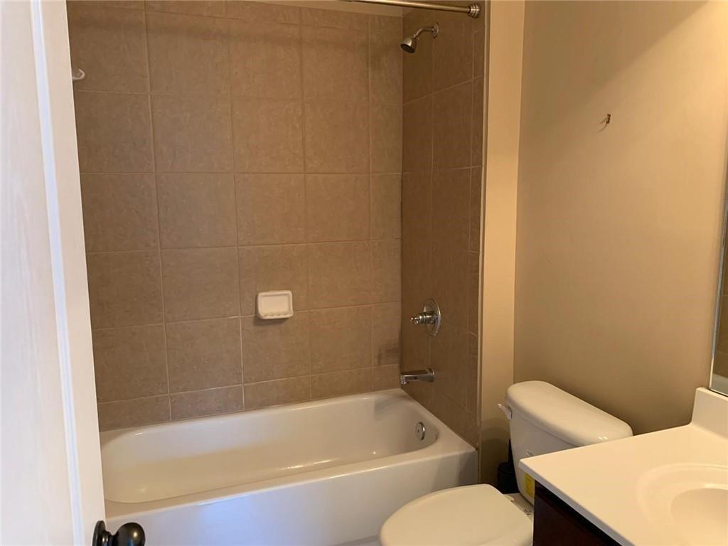 Glenmoor - Residential Lease