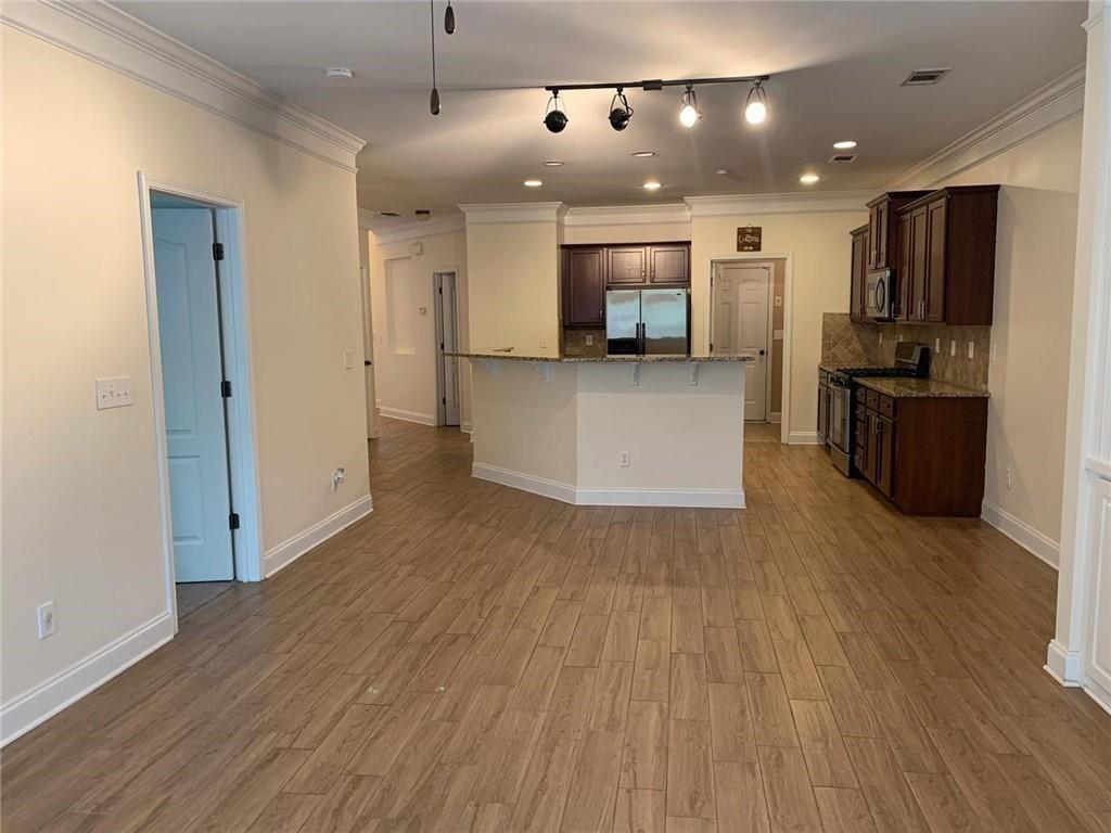 Glenmoor - Residential Lease
