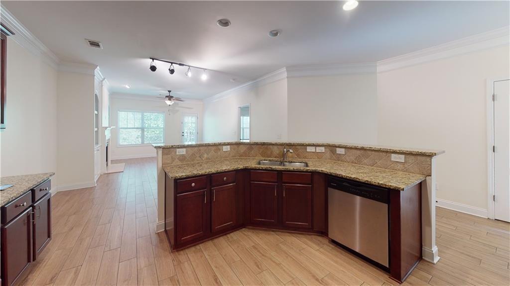 Glenmoor - Residential Lease