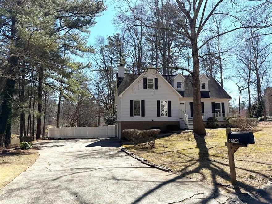 Newly Renovated Home in Prime East Cobb Location
This stunning home has been fully upgraded, featuring brand-new carpet, flooring, kitchen, bathrooms, windows, and a finished basement. The entire house has been freshly painted, giving it a bright and modern look.
Located just 5 minutes from Home Depot, Target, and Publix, this home is in the heart of East Cobb's most vibrant shopping district. It is also in one of the top school districts, with all schools rated 10/10 from elementary to high school. within walking distance to Walton HS.

Set in a quiet and peaceful neighborhood, this home enjoys minimal traffic at the doorstep and sits by a serene lake, making it an ideal retreat for relaxation.Live on your own lake! Gorgeous lake frontage close
The spacious backyard deck overlooks the lake, providing a perfect space for hosting BBQs, practicing yoga, or simply enjoying nature.
With easy access to I-285 and I-75 in just 15 minutes, this home offers both tranquility and convenience.
. Don't miss this rare rental opportunity! Contact us today for more details.