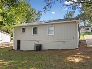 938 Rebel Forest Drive, Atlanta, Georgia image 3