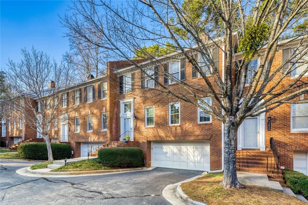 3833 Savannah Square E