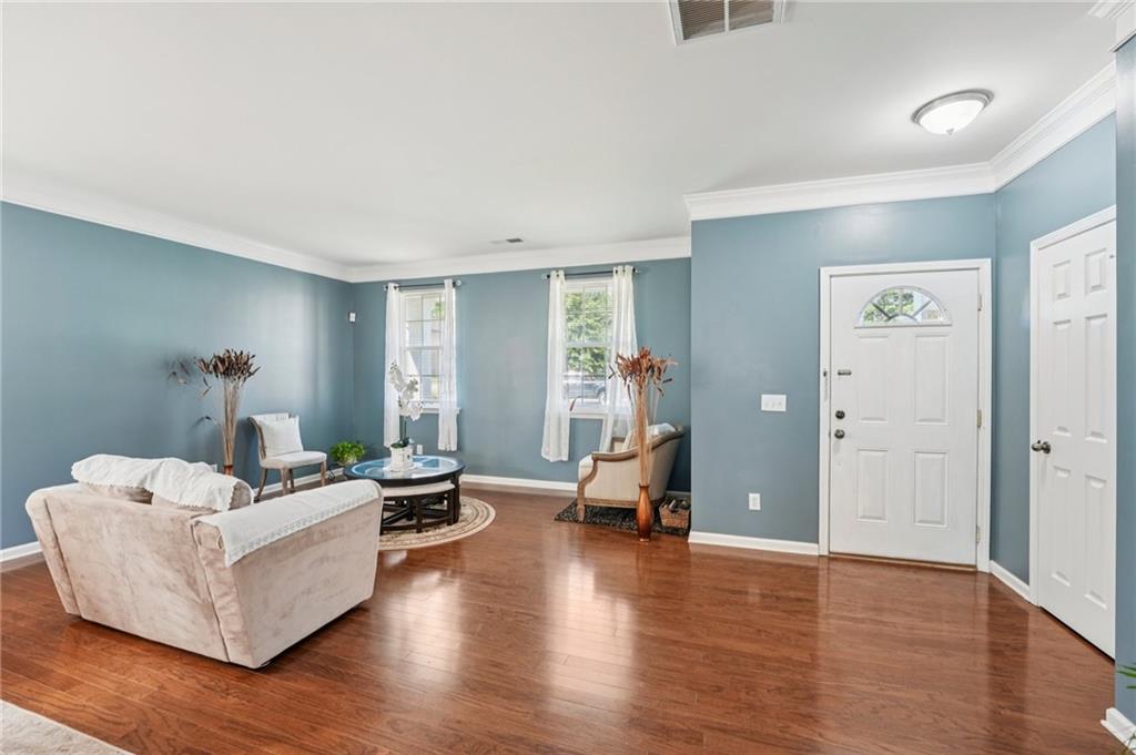 3058 Parkland View