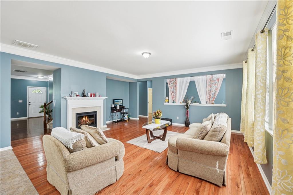 3058 Parkland View