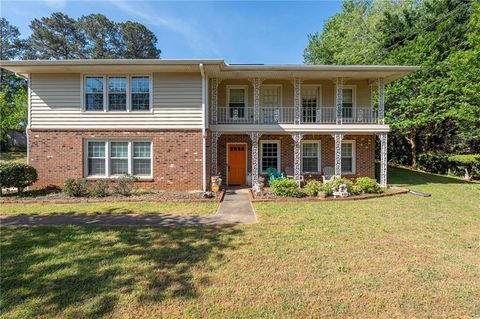 Photo of 2491 Highland Golf Course Drive SE, Conyers, GA 30013 (MLS # 7755985)