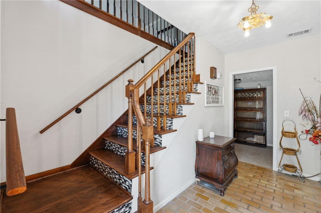 2491 Highland Golf Course Drive SE