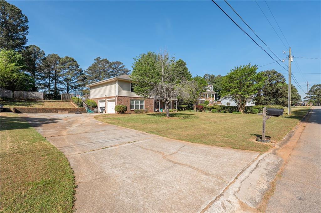 2491 Highland Golf Course Drive SE