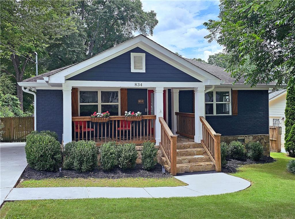 834 Frances Drive SE